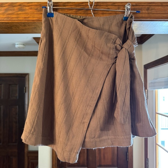 Club Monaco Wrap Skirt - Picture 6 of 11